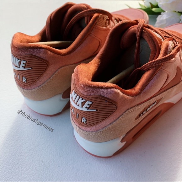 Nike Air Max 90 Velvet Dusty Peach NWT - Picture 13 of 14